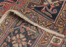 Serrated Leaves Heriz Rug - 8'1 x 9'7