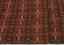 Ende was an important trading post where many cloths were traded including Indian Patola. This cloth is highly influenced by Patola and was created using traditional ikat techniques. A tightly rendered repeat pattern is executed in cotton dyed with indigo and morinda with the cream tinged with morinda from the resist process. A semba is a traditional man's shawl of the indigenous Sikka people of Flores.