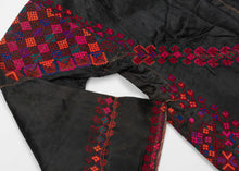 Pre 1967 Palestinian Thobe - 4' x 4'5