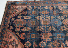 Lustrous Hamadan Rug - 4'5 x 6'5
