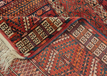 Antique Tekke Turkmen Ensi Rug - 4'9 x 5'3