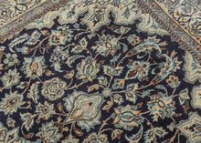 Vintage Nain Rug - 4' x 6'5