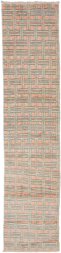 A finely woven Moroccan runner featuring a rhythmic lattice of interlocking bands that create a striking basket-weave effect across the field. Soft coral tones are set against alternating lines of cream and cool gray wool, giving the composition a subtle depth and gentle visual movement.