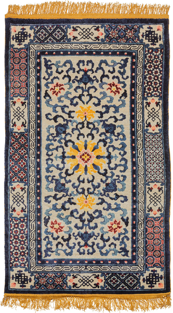 White & Blue Silk Tianjin Rug - 4’1 x 7’2