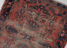 Antique Lilihan - 3'9 x 4'4