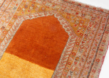 Antique Oushak Prayer Rug - 3'8 x 6'2