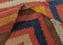 Vintage Lori Kilim - 6'10 x 9'6