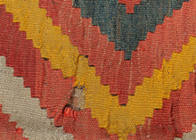 Vintage Lori Kilim - 6'10 x 9'6