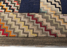 Antique Zig Zag Hook Rug - 2'6 x 5'