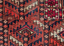 Yomud Ensi Rug - 4'2 x 5'