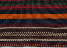 Vintage Qashqa'i Kilim - 5'2 x 9'11