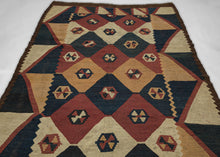 Antique Labijar Kilim - 5'7 x 9'6