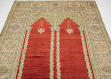 Large Silk Kayseri Rug - 5'3 x 7'10