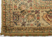 Large Silk Kayseri Rug - 5'3 x 7'10