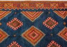 Vintage Moroccan Rug - 3'8 x 6'7
