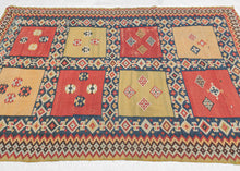 Mid Century Qashqai Kilim- 5'2 x 7'10