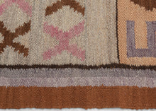 Vintage Peruvian Kilim - 2’1 x 5’9