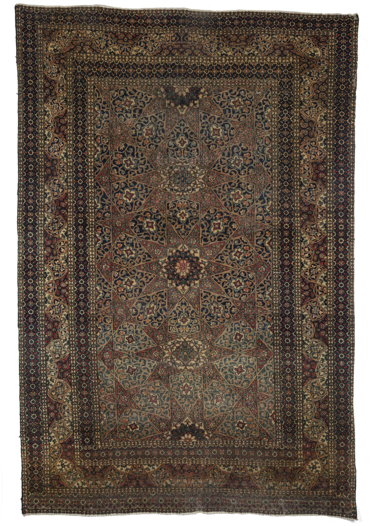 Antique Isfahan Rug - 4'5 x 7'