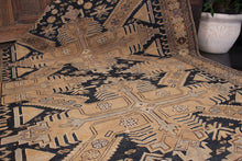 Antique Caucasian - 4' x 5'5