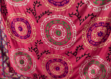 Vintage Uzbek Suzani - 5'4 x 6'9