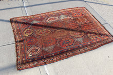 Antique Qashqa'i Rug - 3'9 x 5'6