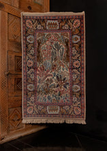 Pictorial Indian Rug - 2'6 x 4'5